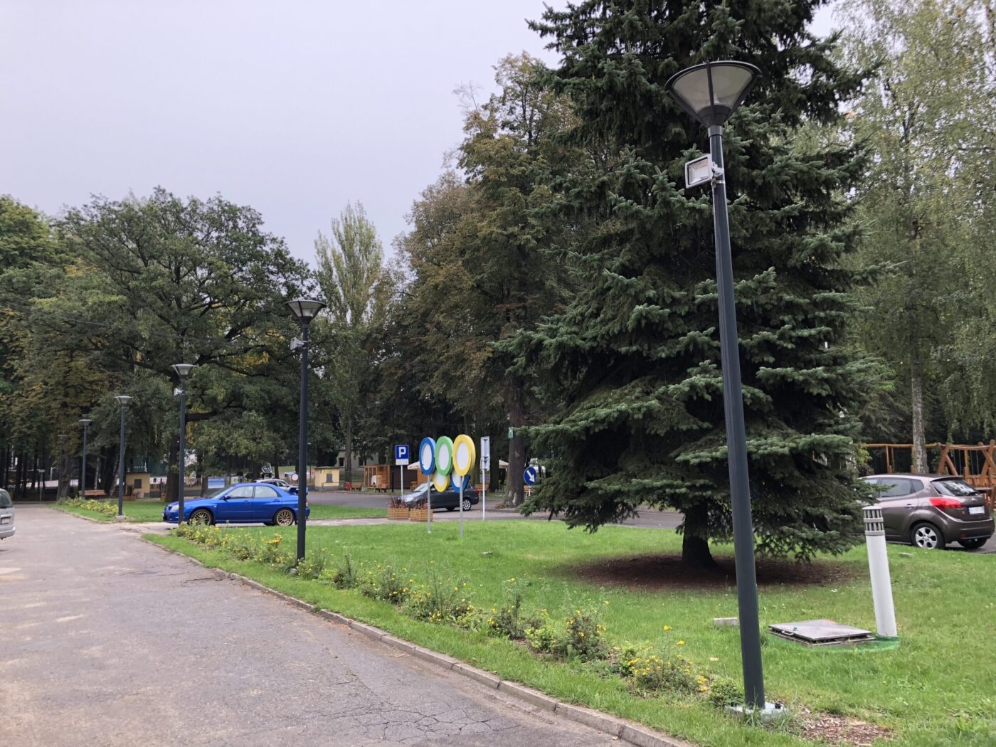 Kompozit 11 méteres AGN lámpaoszlop – talplemezes - Image 2