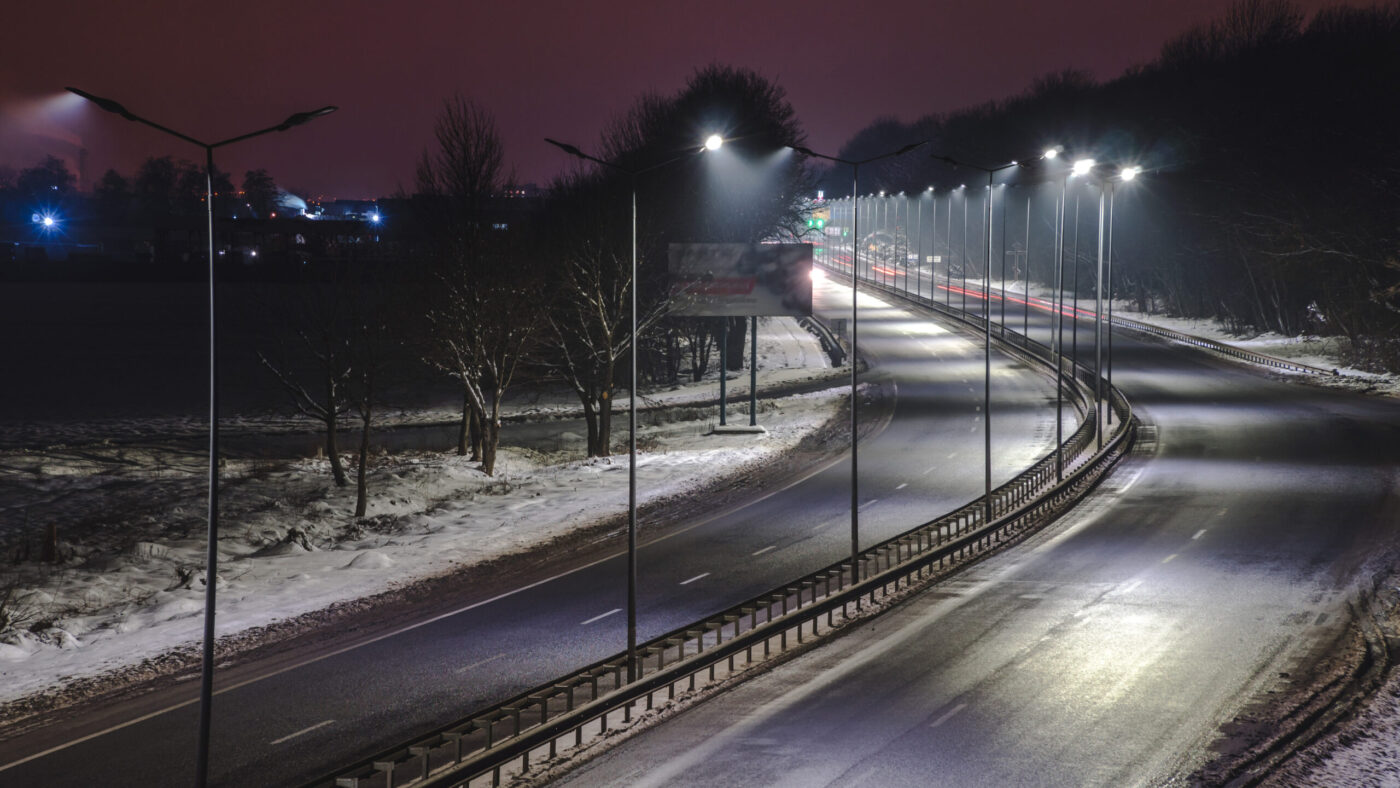 Világítási oszlop telepítés - Image 1